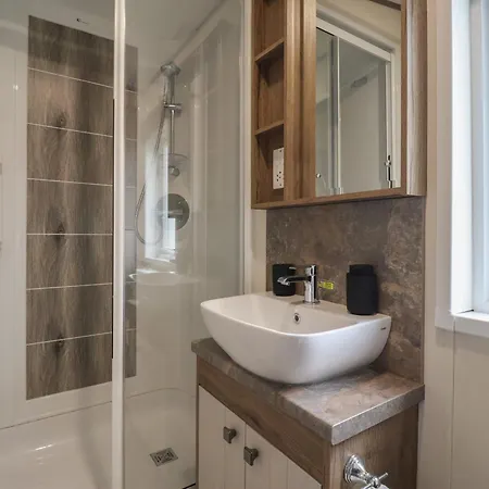 Holiday home Whispering Willows *